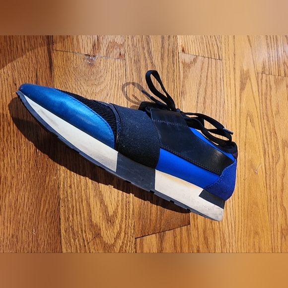Authentic Balenciaga Scuba Sneakers - Picture 6 of 10
